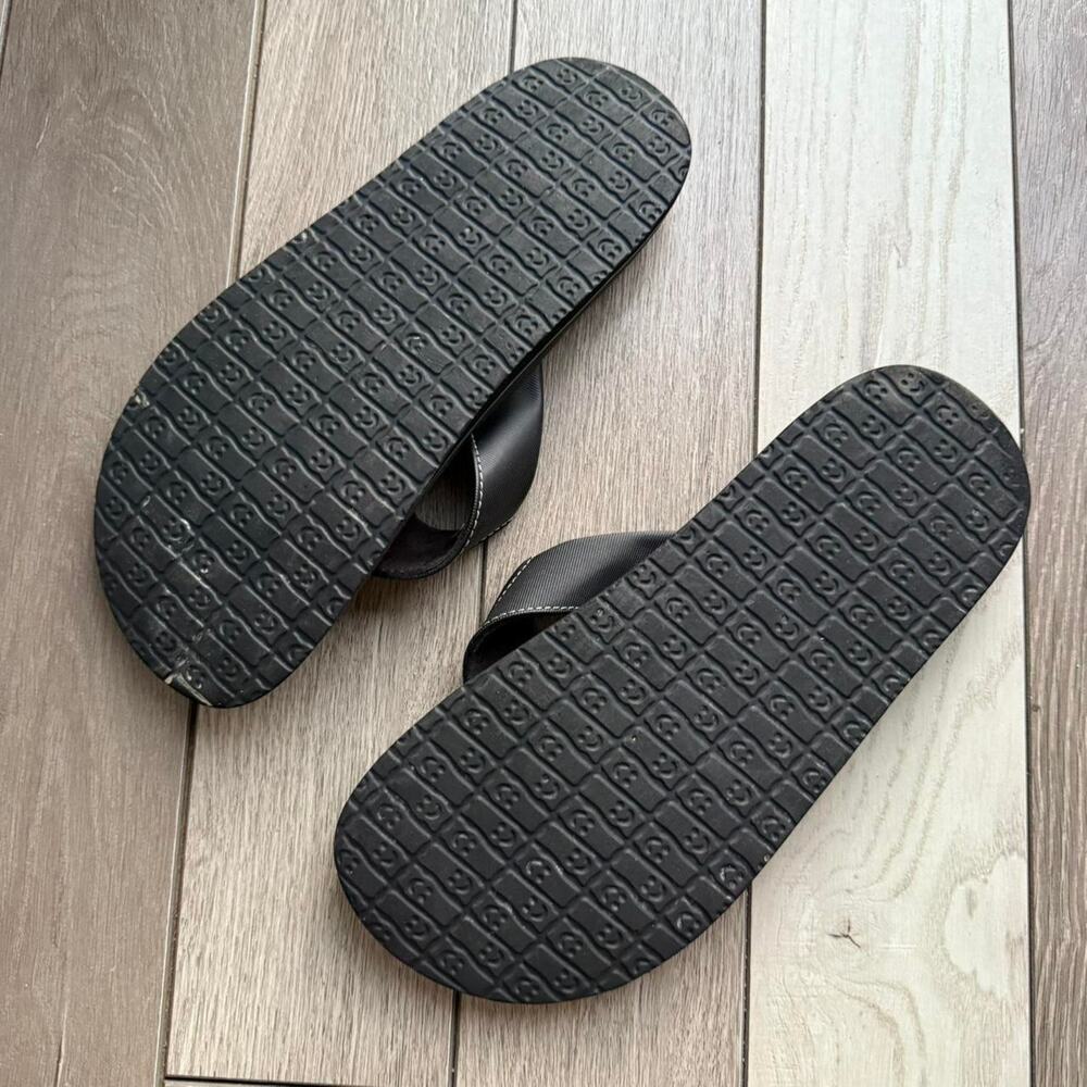 Black sanuk yokohama flip flops - Picture 3 of 4